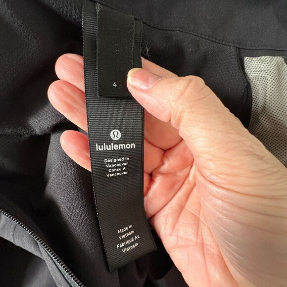 RARE Lululemon Black 2017 Whistler Ambassador Summit Jacket Front Zip Hooded 4 - Picture 13 of 14